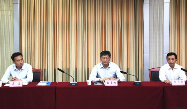淮南市委常委、宣傳部部長(zhǎng)孫良鴻調(diào)研城市管理工作