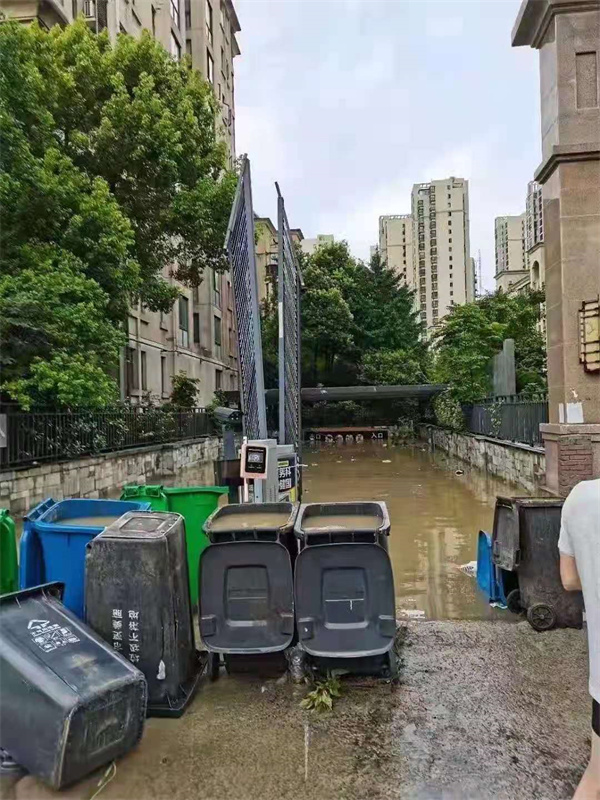 雷暴雨天氣，小區(qū)車(chē)庫(kù)被淹，誰(shuí)的責(zé)任？如何追責(zé)？