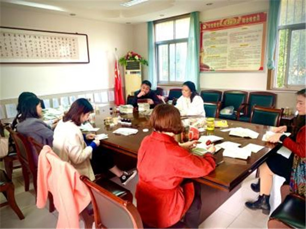 淮南市人力資源和社會保障局干部培訓中心送服務上門，落實“我為群眾辦實事”